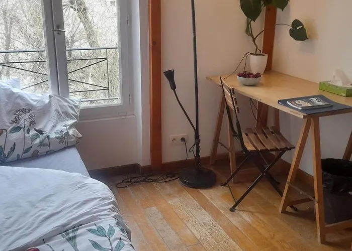 Calme Et Repos, Vue Sur Les Arbres Paříž